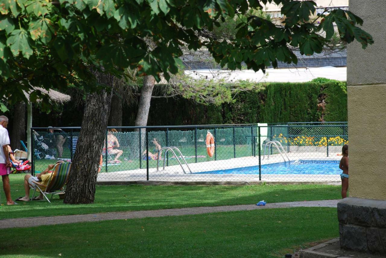 Atico En Biescas Con Piscina, Tenis Y Barbacoa 외부 사진
