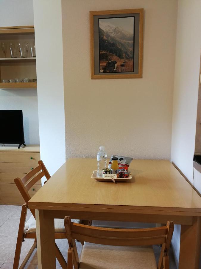 Atico En Biescas Con Piscina, Tenis Y Barbacoa 외부 사진